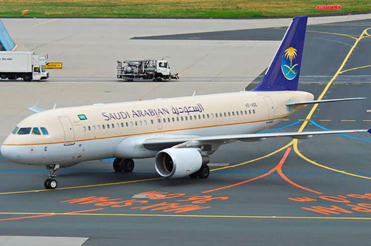 Шок! Невообразимая грязь на борту самолета Saudi Arabian Airlines
