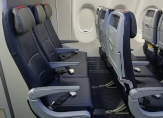 Знижки American Airlines Основні економні тарифи: більше жодних миль, жодного статусу