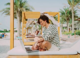 Максимізуйте Бізнес-Витрати: Відкривайте Преміальні Привілеї за Межами Подорожей