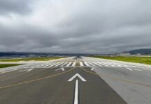 Пілот звинуватив Boeing 777 у вимушеному сході на другий план у SFO, що спричинило суперечку з авіадиспетчерами