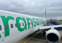 Капітан Transavia Вирішив Проблему Перебронювання Розмістивши Пасажирів у Кабіні Пілотів