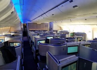 United Airlines знижує цінність тарифів «Basic» у бізнес-класі