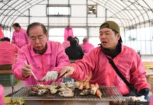 Koud water, hete grills en oesters buiten de boot