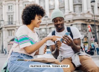 Отримайте безкоштовний міжнародний інтернет через Visa Signature та Visa Infinite
