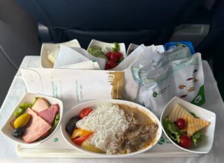 Turkish Airlines Air Salad 738: Zpoždění, otočky a snídaně v 7:00