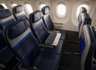United’s New Coach: A Table, An Elbow, And A Union Workaround